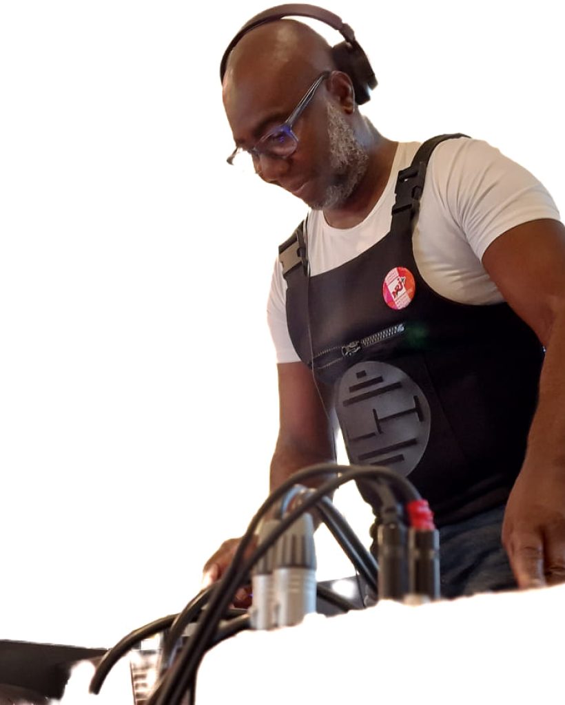 Amstrong DJ